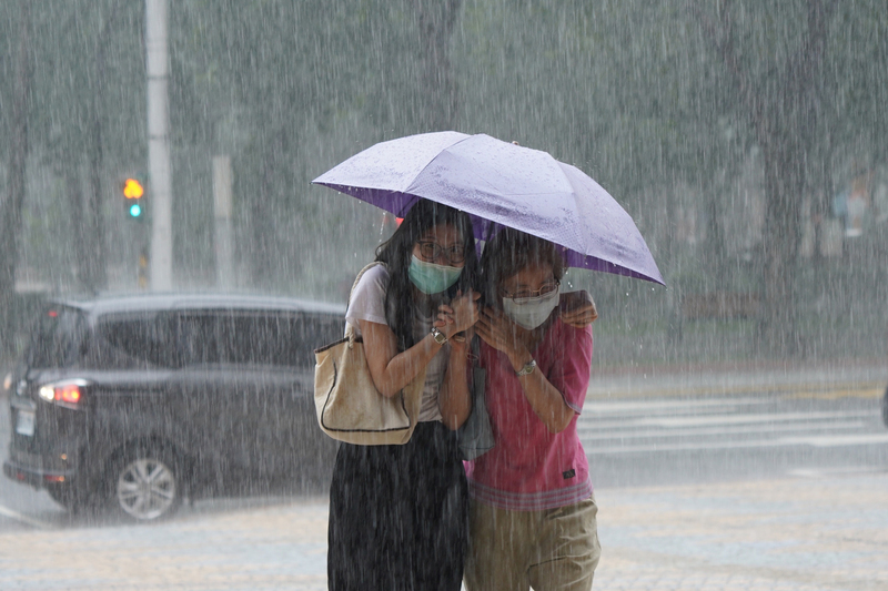 午後對流雲系發展旺盛，易有短時強降雨。 (圖:中央社)