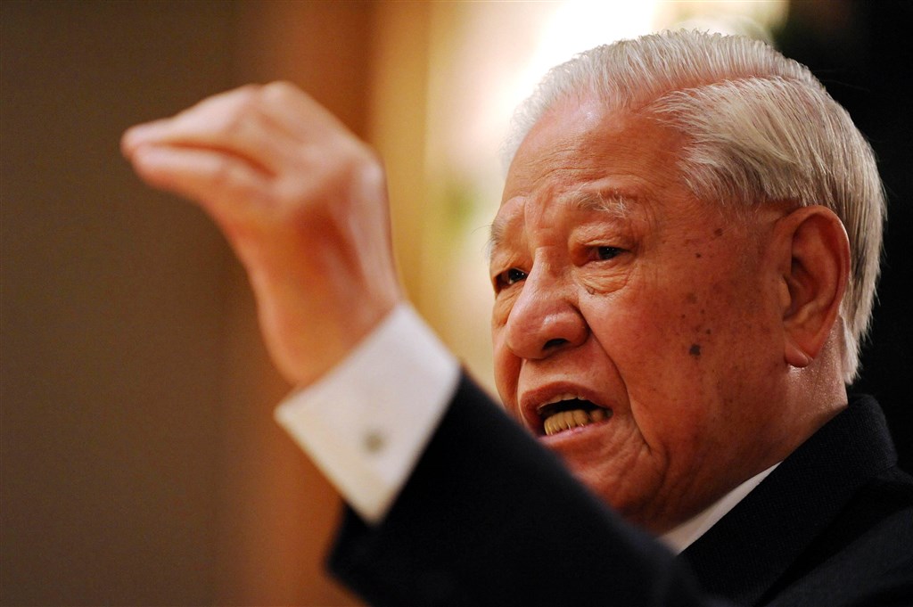 前總統李登輝30日晚間辭世，享耆壽98歲。(圖:中央社檔案照片)