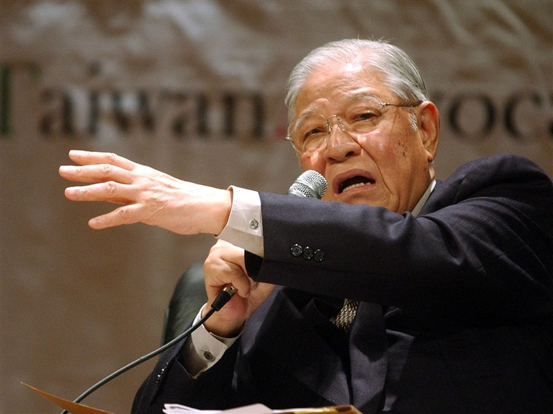 前總統李登輝30日晚間辭世，享耆壽98歲。(圖:中央社檔案照片)