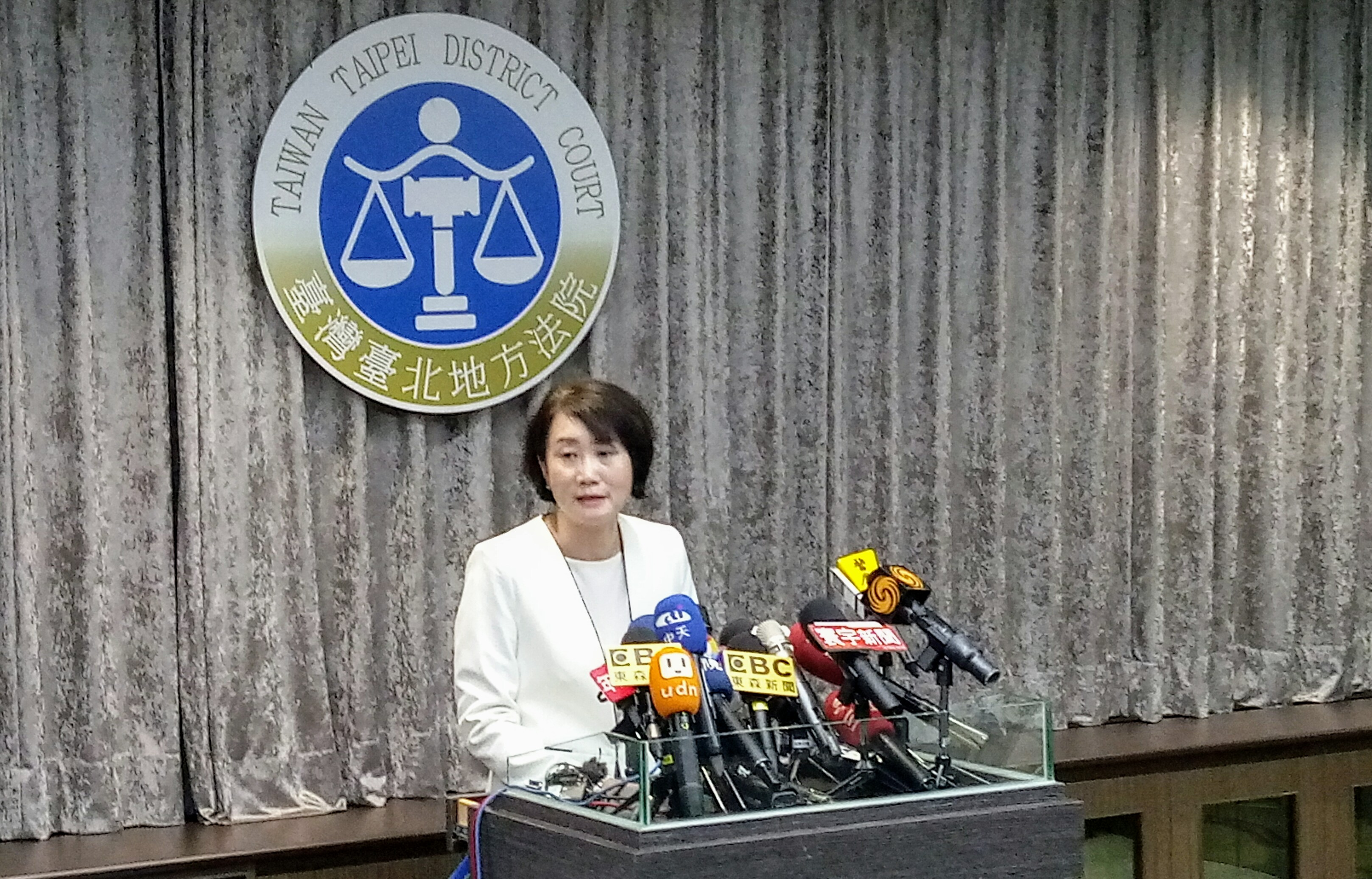 台北地方法院行政庭長黃珮禎說明立委涉收賄案裁押理由。(陳國維 攝)