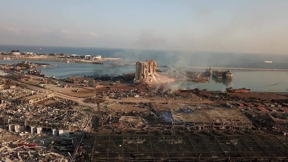 黎巴嫩貝魯特發生大爆炸，造成30萬人無家可歸。(圖取自推特)