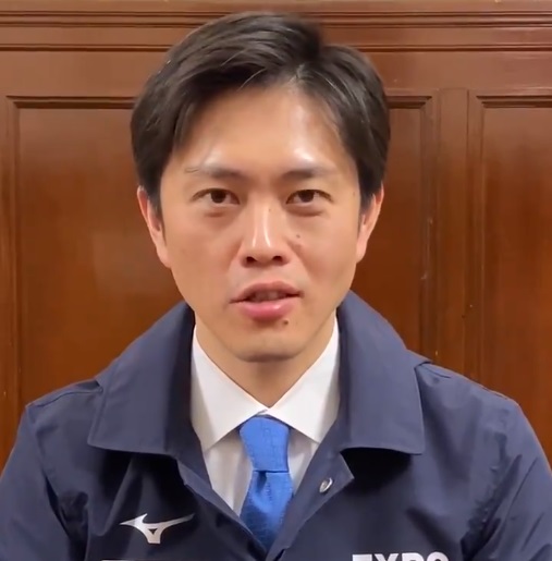 日本大阪府知事吉村洋文4日呼籲民眾使用含碘漱口水，被理解可預防染疫，除了造成當地一陣搶購潮，也引發專家疑慮。(圖擷自吉村洋文推特)