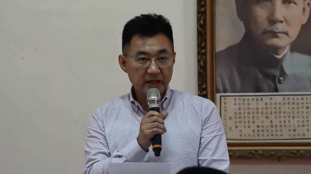 國民黨主席江啟臣5日表示，他已指示考紀會研議修正黨紀處分規程，未來黨員涉及貪瀆、黑金、槍砲、毒品、賄選等重大刑案，一經收押、甚至是裁定高額交保，就要先行停權，以彰顯更高的道德標準。(圖擷自國民黨臉書)