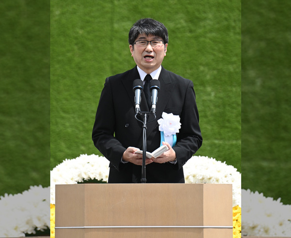 原爆75週年，長崎市長田上富久再籲中央簽禁止核武器條約。(圖取自Twitter)
