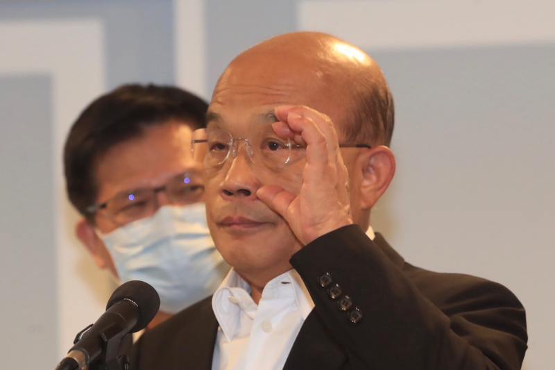 行政院長蘇貞昌17日受訪時表示，政府基於保護國家安全，對於受到的騷擾或威脅，都會讓全世界知道，這樣大家才能看到誰才是麻煩製造者。(圖：中央社)