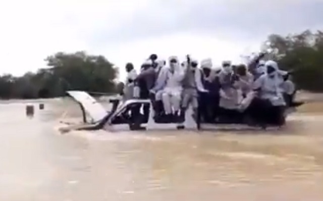 蘇丹境內各地本週降下豪雨引發洪水氾濫，截至9日已造成至少20人死亡，13人受傷。(圖擷自推特)