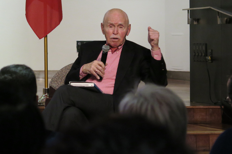 紐約大學法學院教授孔傑榮美東時間12日說，壹傳媒創辦人黎智英被捕只是開端，日後可能遭「送中」受審。圖為孔傑榮2月26日出席駐紐約辦事處座談會。(圖:中央社)