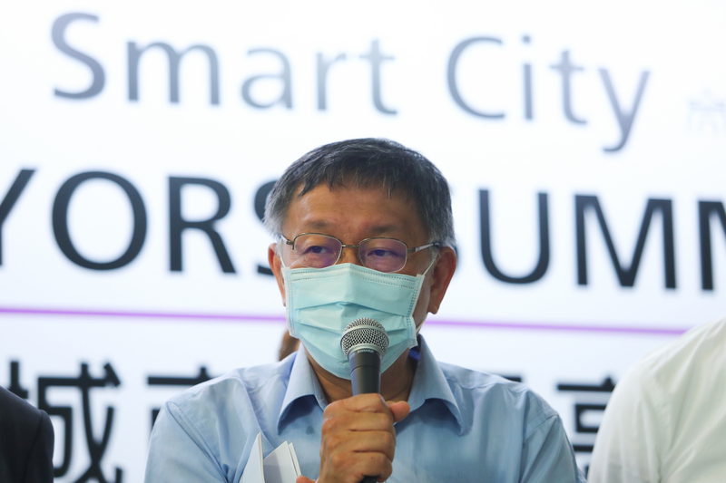 台北市長柯文哲受訪時表示，外國訪問團居住一般旅館，應加強該旅館的訓練，也應維持適當的安全距離，避免與其他旅客混居。(圖：中央社)