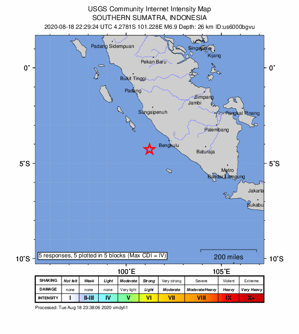 印尼蘇門答臘島南部連傳地震，規模6以上。 (圖:USGS)