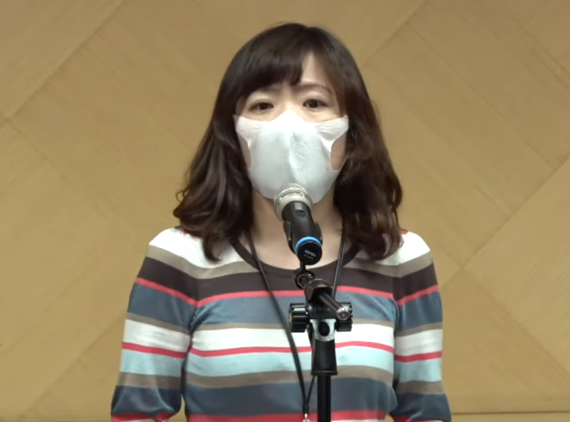 衛生福利部食品藥物管理署3日指出，他們在9月2日接獲新北市三重區，有藥師發現收到來自「加利科技有限公司八里廠」出貨的實名制口罩36包中，有1包竟附有安徽製等的簡體字樣標籤。(圖擷取自YouTube)