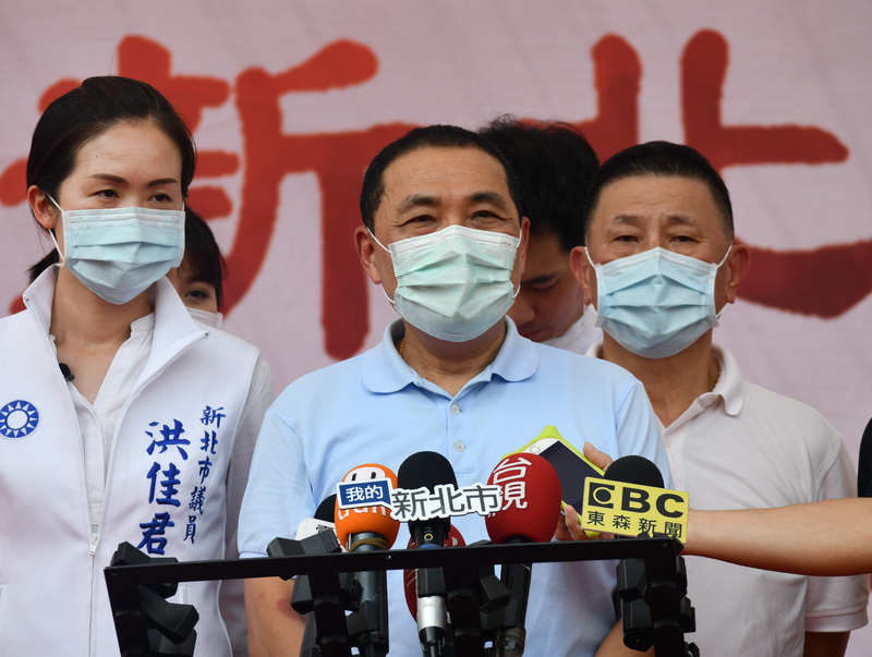 出席海峽論壇恐生波，新北市長侯友宜(圖中)表示，雙方應善意、誠懇、相互尊重(中央社／資料照)