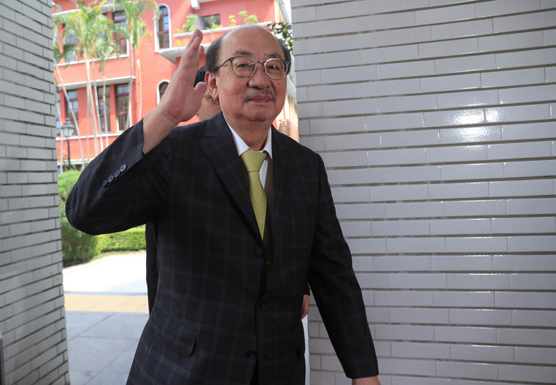 立法院本會期31日結束，民進黨立法院黨團總召柯建銘30日表示，預計在明年1月11日召開臨時會，目前規畫處理民國110年度(2021年)中央政府總預算案、國營事業預算案以及前瞻計畫第3期特別預算案。(圖：中央社)