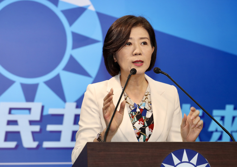 中國央視旗下「央視頻」的「求和」說引發國民黨內反彈，針對是否出席海峽論壇，國民黨14日下午由文傳會主委王育敏召開記者會表示，國民黨不以政黨形式參加。(圖：中央社)