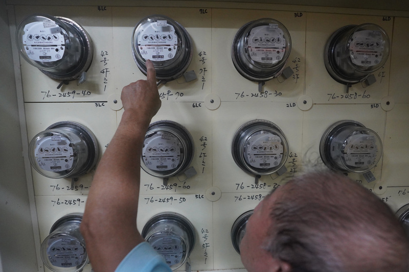 經濟部14日宣布，10月起電價不調整，維持每度新台幣2.6253元，邁入連5凍。(圖：中央社)