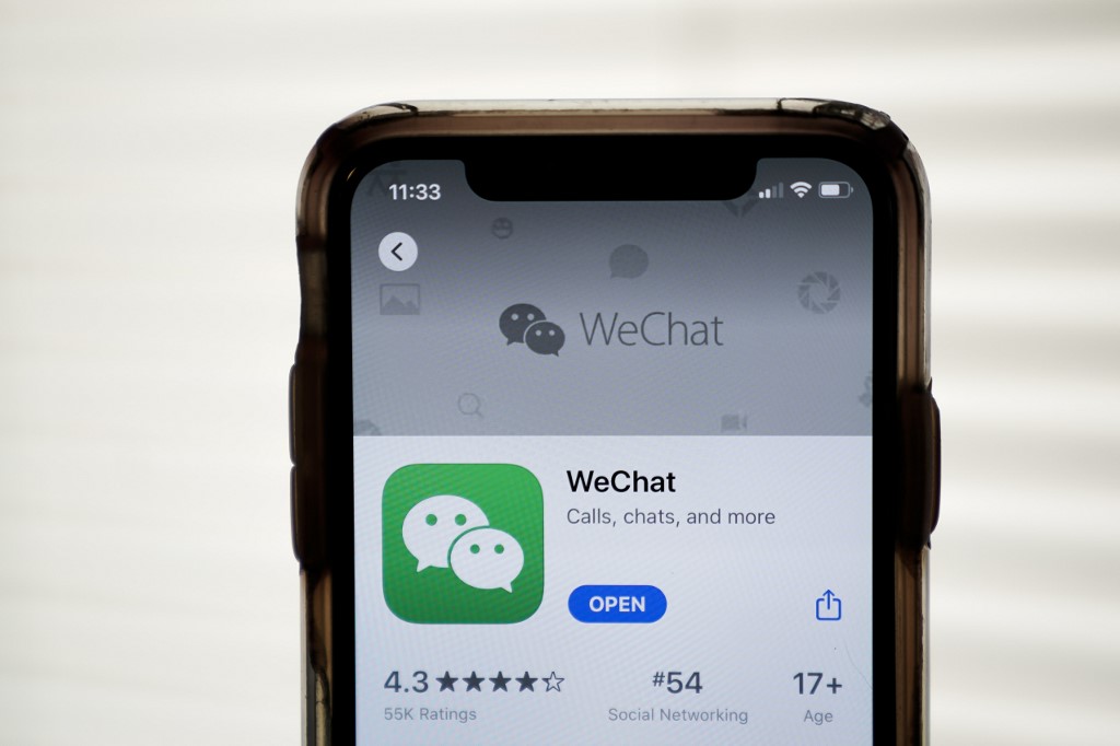 美國司法部允許政府禁止蘋果公司(Apple Inc)及谷歌(Google)在美國應用程式商店提供中國通訊應用程式WeChat讓人下載。 (AFP)