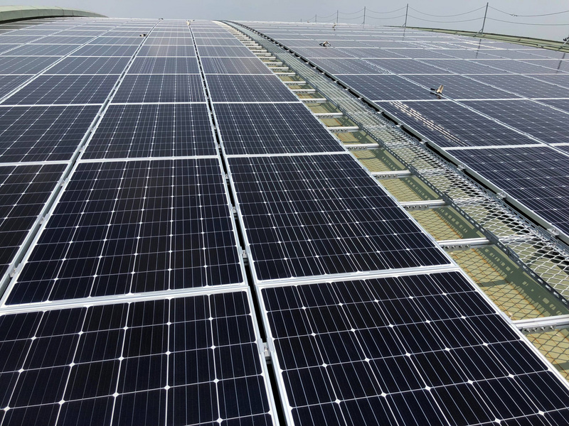 日本新能源政策將提高綠能電力佔比。圖為太陽能發電（台鐵提供）