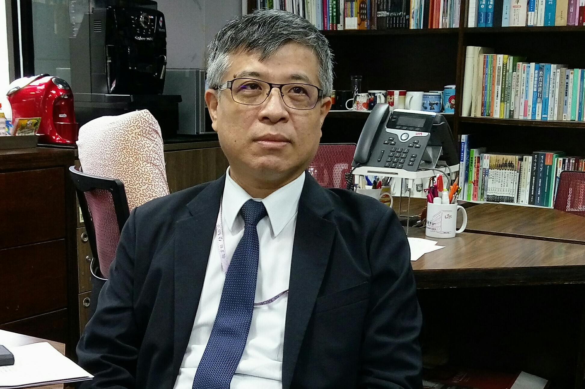 教育部次長劉孟奇說明境外生來台概況。(陳國維 攝)