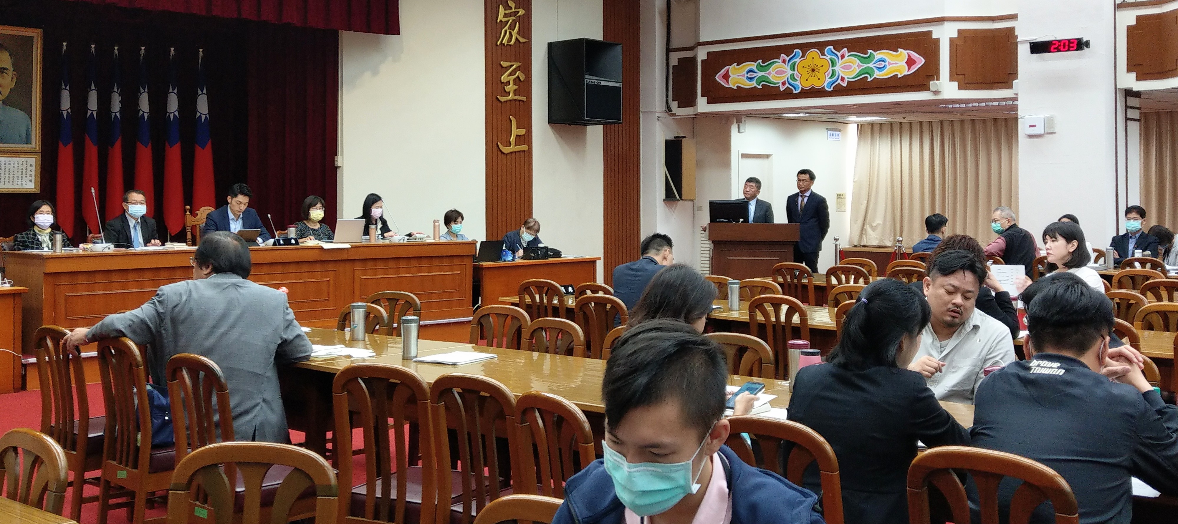 立法院衛環委員會15日繼續聯席審查美豬開放相關行政命令。(劉品希 攝)