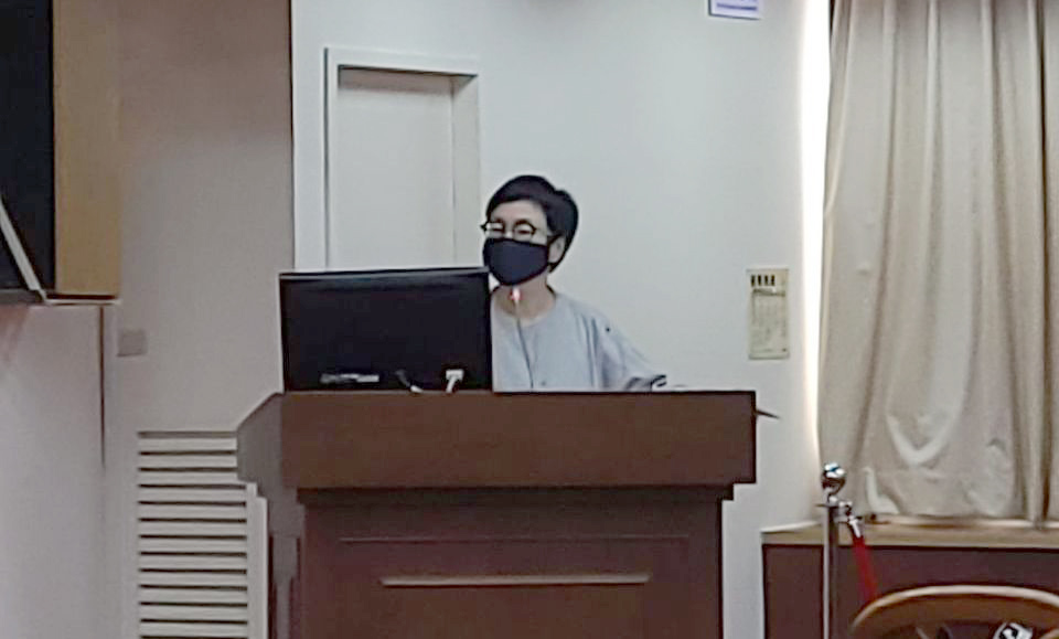 文策院董事長丁曉菁列席立法院教育文化委員會，說明文策院今年度預算執行狀況與110年度預算編列。(江昭倫攝)