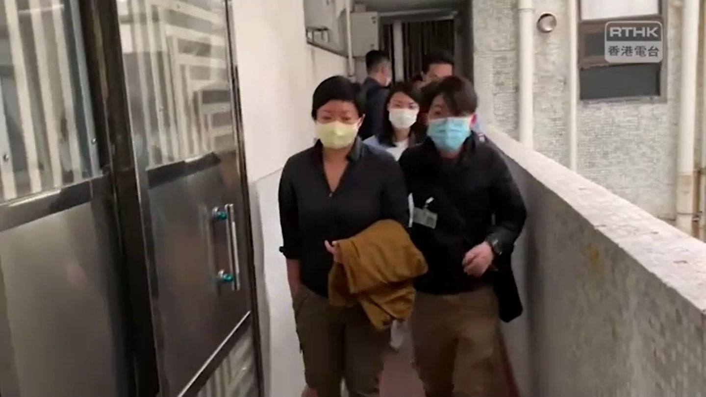 官方香港電台編導蔡玉玲，因為拍攝「反送中」運動「7.21事件」遭到警方逮捕。 (圖:香港電台)