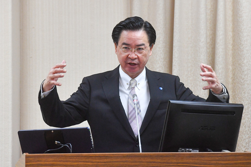 立法院外交及國防委員會12日審查110年度中央政府總預算案關於外交部主管收支公開及機密部分，外交部長吳釗燮列席備詢。(圖：中央社)