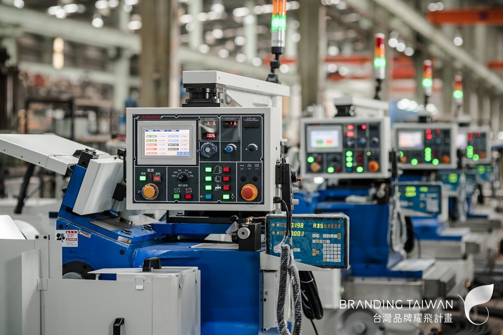 學者駁斥國台辦關於台灣經濟成長靠中國的說法，反而分析出過去受惠於ECFA的部分台灣產業，今年對中國的出口已呈現衰退。圖:取材自經濟部臉書