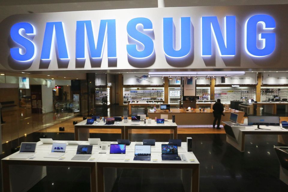 韓國三星電子(Samsung Electronics)的智慧型手機，2024年首季重登全球銷售冠軍。(美聯社/達志影像)