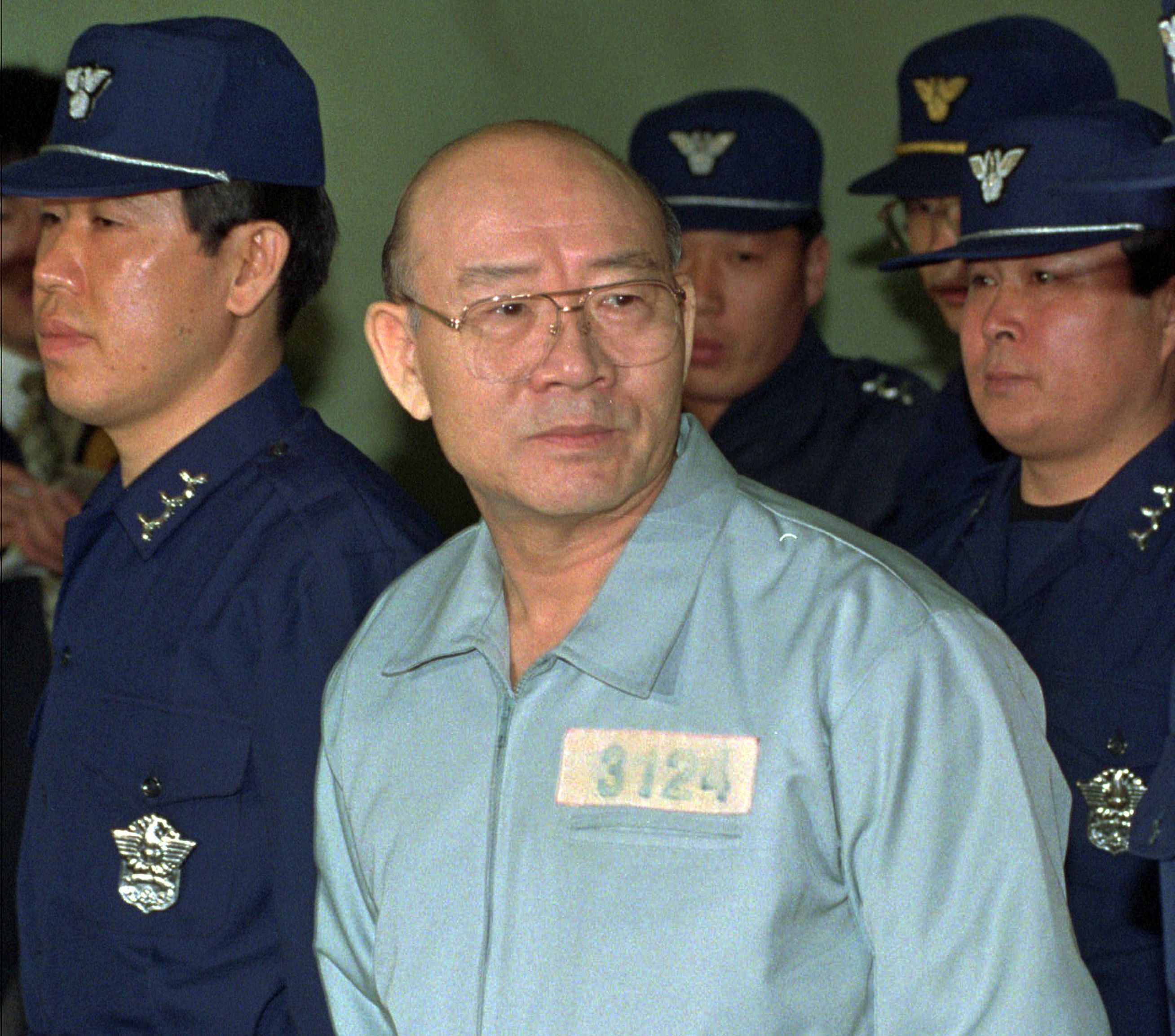 南韓前總統全斗煥(Chun Doo-hwan)（中） 去世。(美聯社/達志影像)