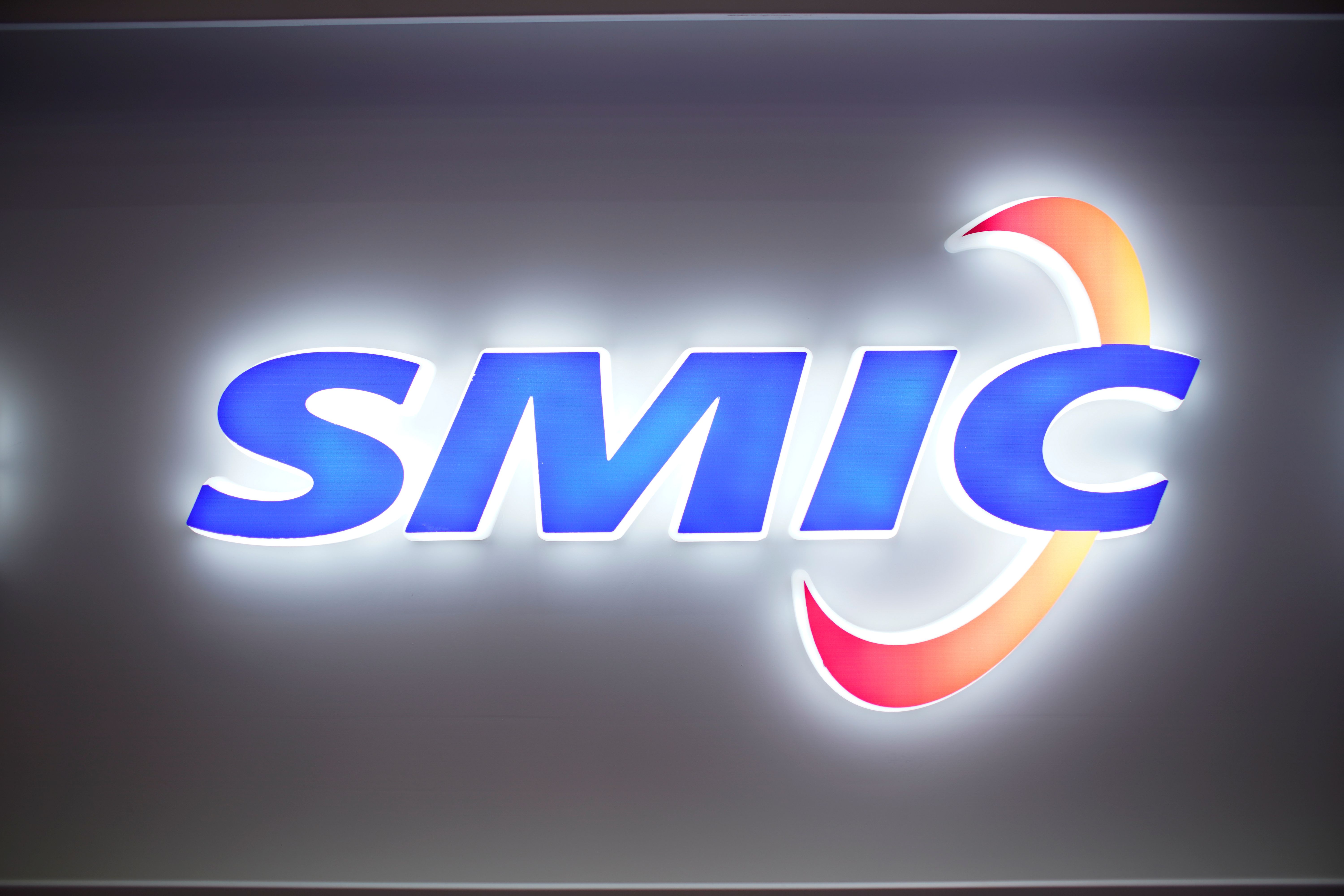 外媒報導，中國晶片製造大廠中芯國際(SMIC)將為華為新高階手機生產5奈米晶片。(路透社/達志影像)