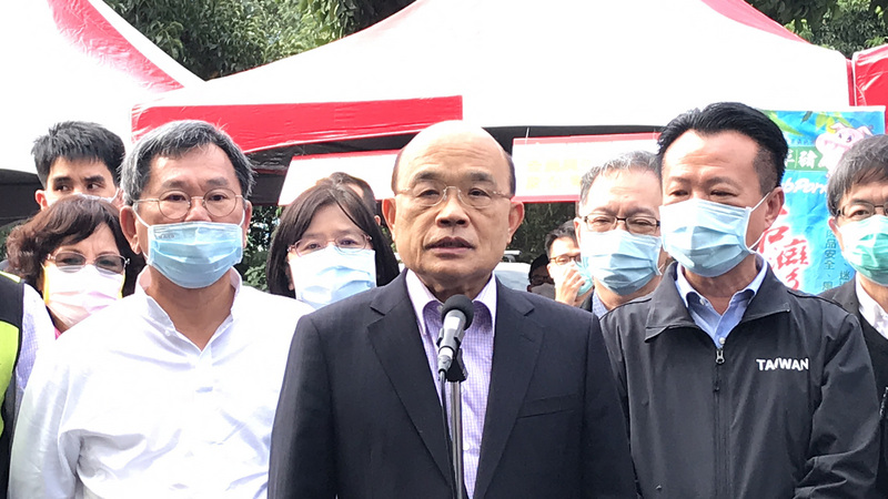 行政院長蘇貞昌6日南下嘉義，視察現代化屠宰場。(圖：中央社)