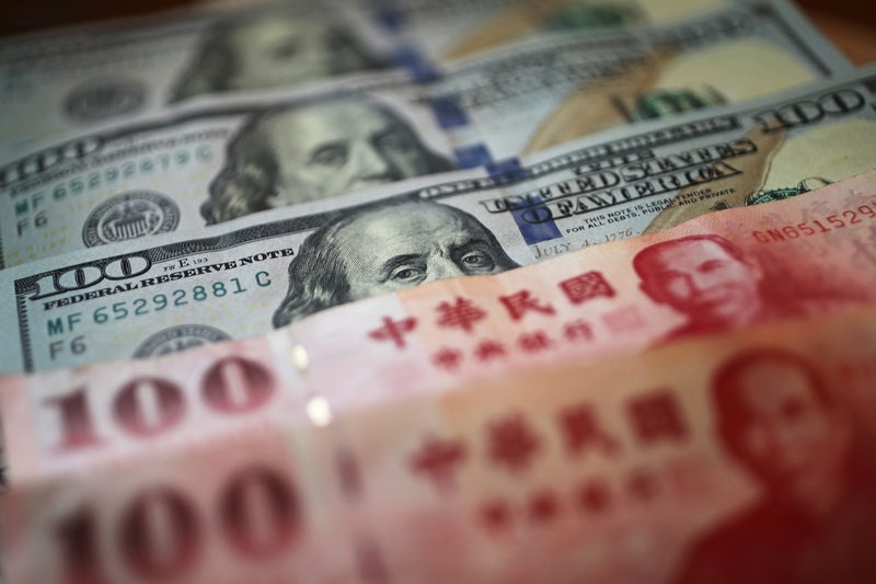 俄烏戰火讓外界憂心台海危機升高，使得新台幣看空氛圍創下兩年來最大。(中央社)