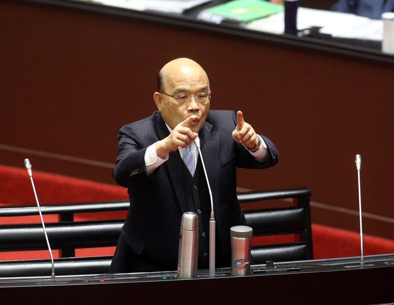 行政院長蘇貞昌（圖）15日在立院答詢。(圖：中央社)