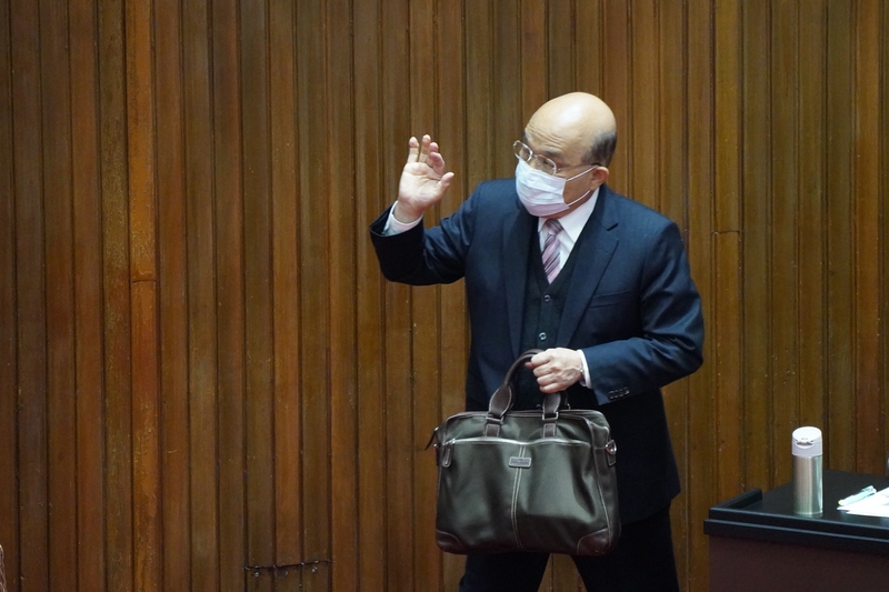行政院長蘇貞昌在會中以通過同婚專法為例，鼓勵黨團成員為了台灣勇敢走出這一步，相信最終會獲得國人支持。會議也達成24日當天黨團成員會一致投票的共識。(圖：中央社)