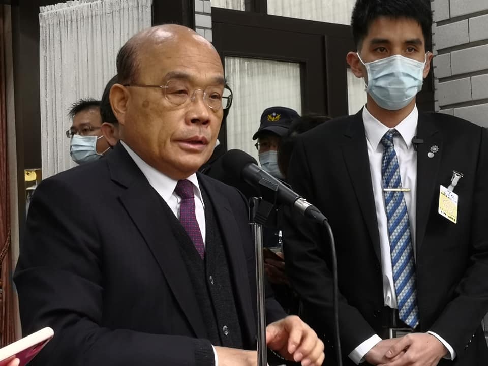 行政院長蘇貞昌26日表示，民選就不可能獨裁，亞洲週刊報導內容不適當，也不是事實。(資料照/劉玉秋 攝)