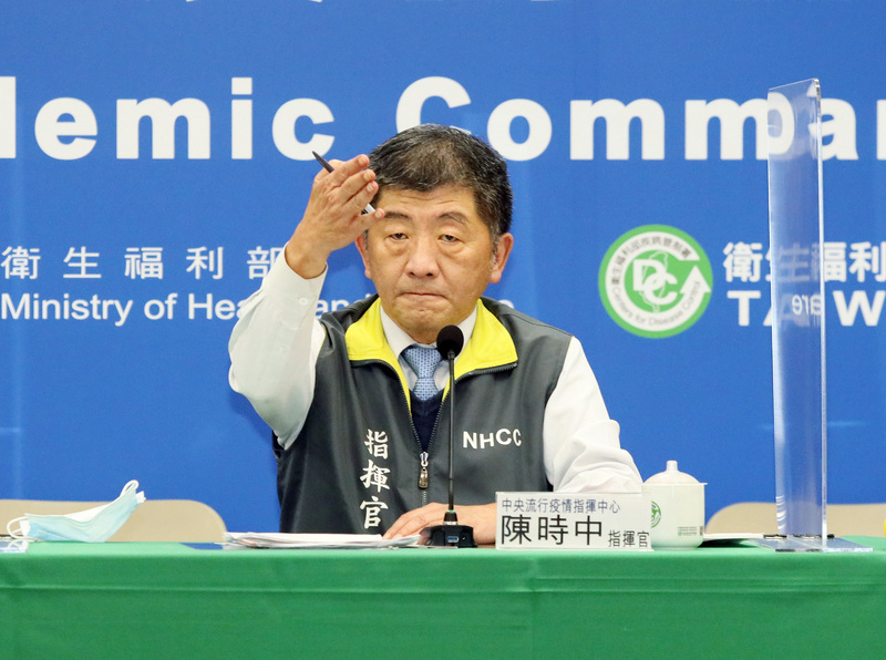中央流行疫情指揮中心指揮官陳時中25日表示，目前對於如何驗證疫苗效果等仍有諸多疑慮未解，所以目前未有這樣的規劃，但他認為未來一定會有「疫苗泡泡」的計畫。(圖：中央社)