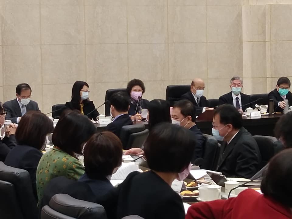 監察院長陳菊28日到行政院巡察。（王韋婷攝）