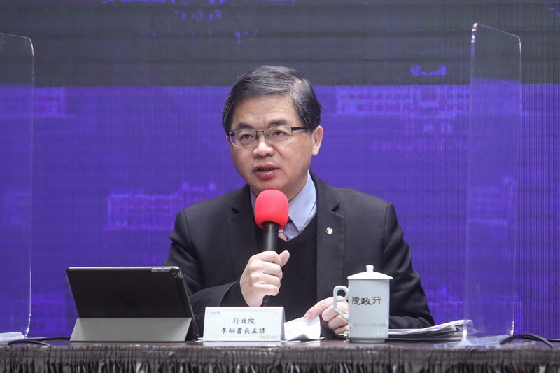 行政院31日在台北舉行院會後記者會，祕書長李孟諺（圖）出席主持。(圖：中央社 )