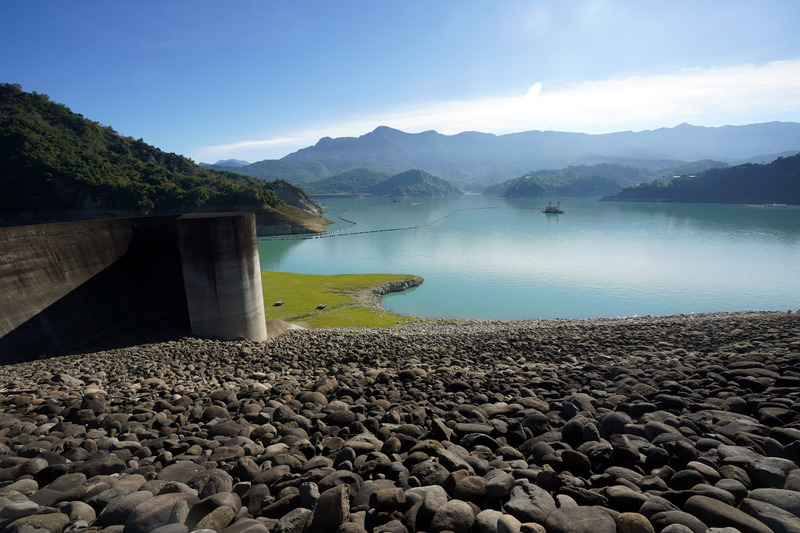 台南水情嚴峻，曾文水庫及烏山頭水庫蓄水總量僅剩約1億3000多萬公噸。圖為曾文水庫。(圖：中央社)