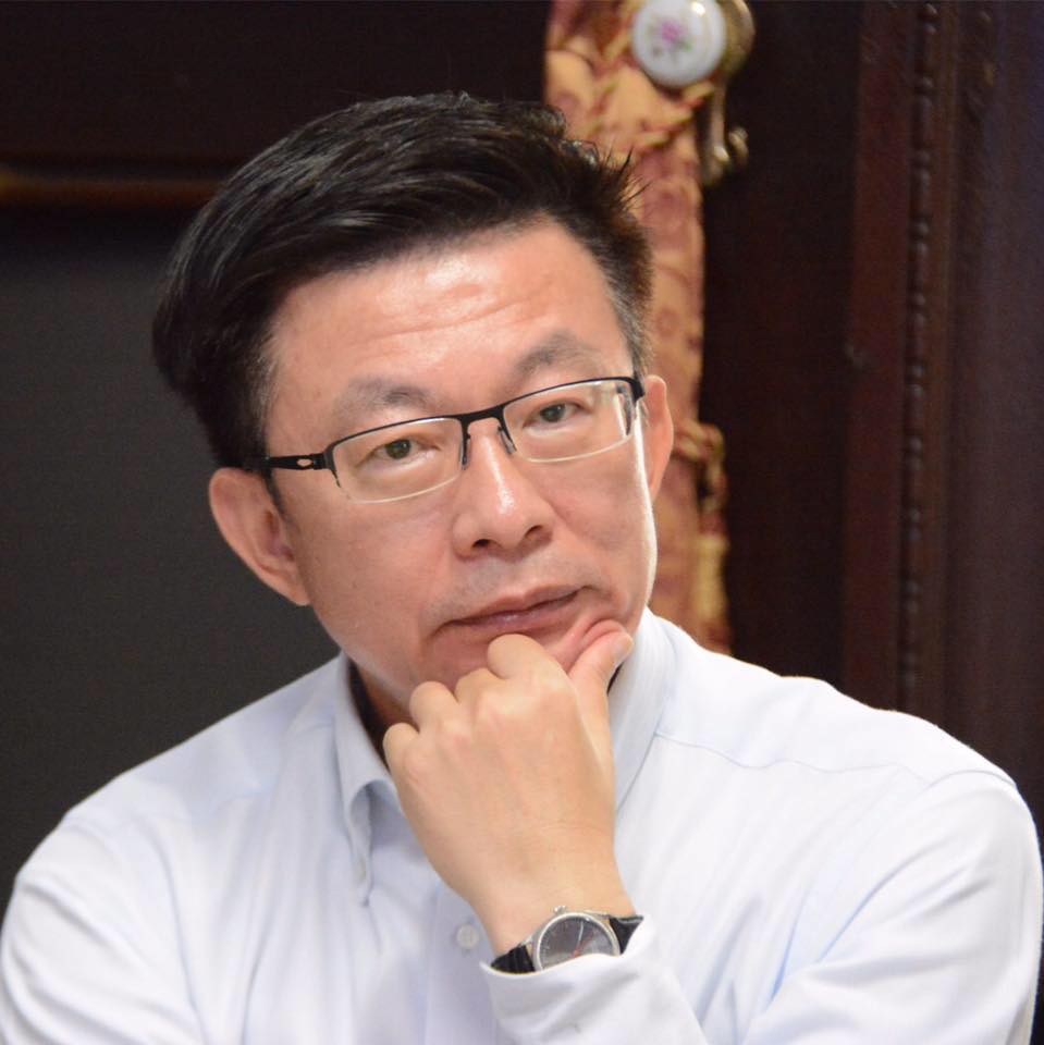 立法院將啟動修憲工程，民進黨立委郭國文提案，調整立委與總統就任日期一致，盼解決憲政空窗。(圖：郭國文臉書)