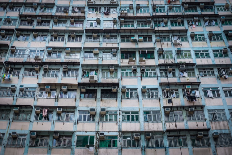 港特首李家超施政報告，港府將資助建房不小於7.9坪。 (示意圖/Unsplash)