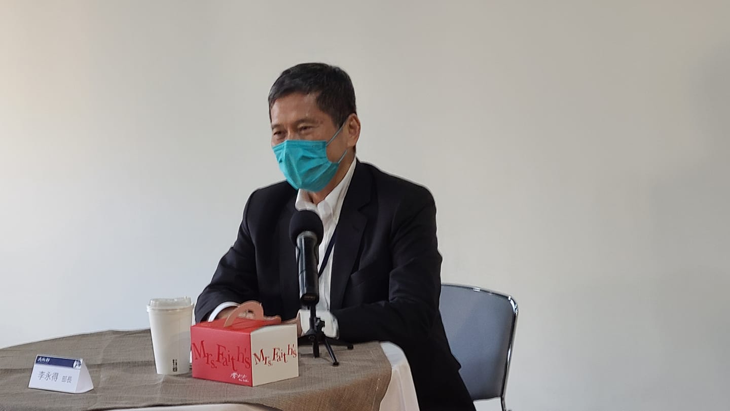 文化部長李永得20日宣布，2021台北國際書展實體展取消，既有線上書展與論壇續辦。(江昭倫攝)