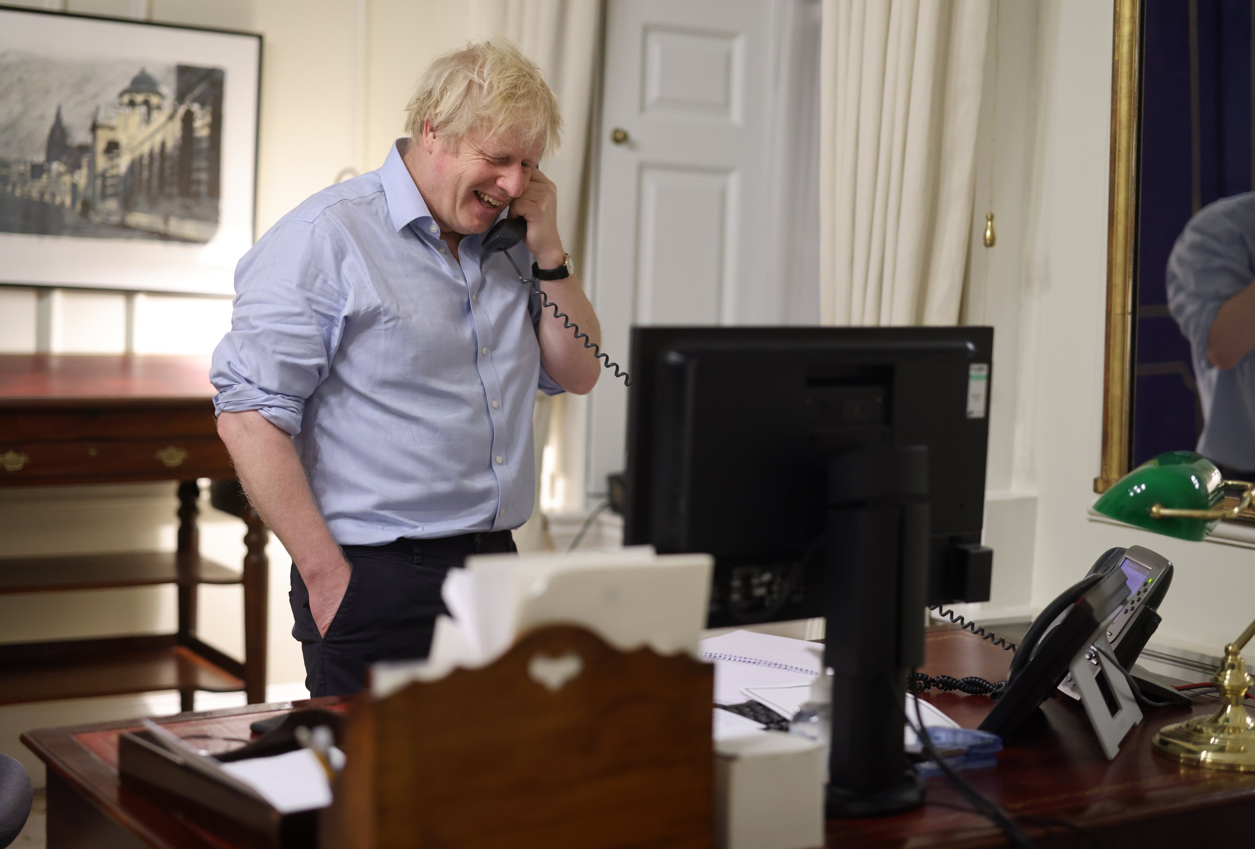 美國總統拜登就職後，英國首相強生(Boris Johnson)成首位與拜登通話的歐洲領導人。(圖：Boris Johnson's Twitter)