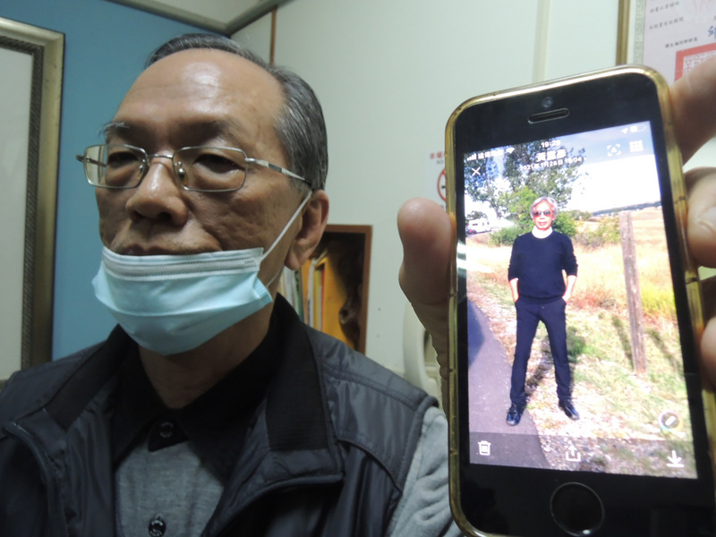 前新光醫院副院長黃芳彥涉前總統陳水扁國務機要費案潛逃美國，人在台中擔任開業醫師的弟弟黃重彥（左）28日受訪證實，上午10時多接獲在美姪子電話告知，哥哥黃芳彥被發現陳屍在自家停車場的車上。 (圖：中央社)