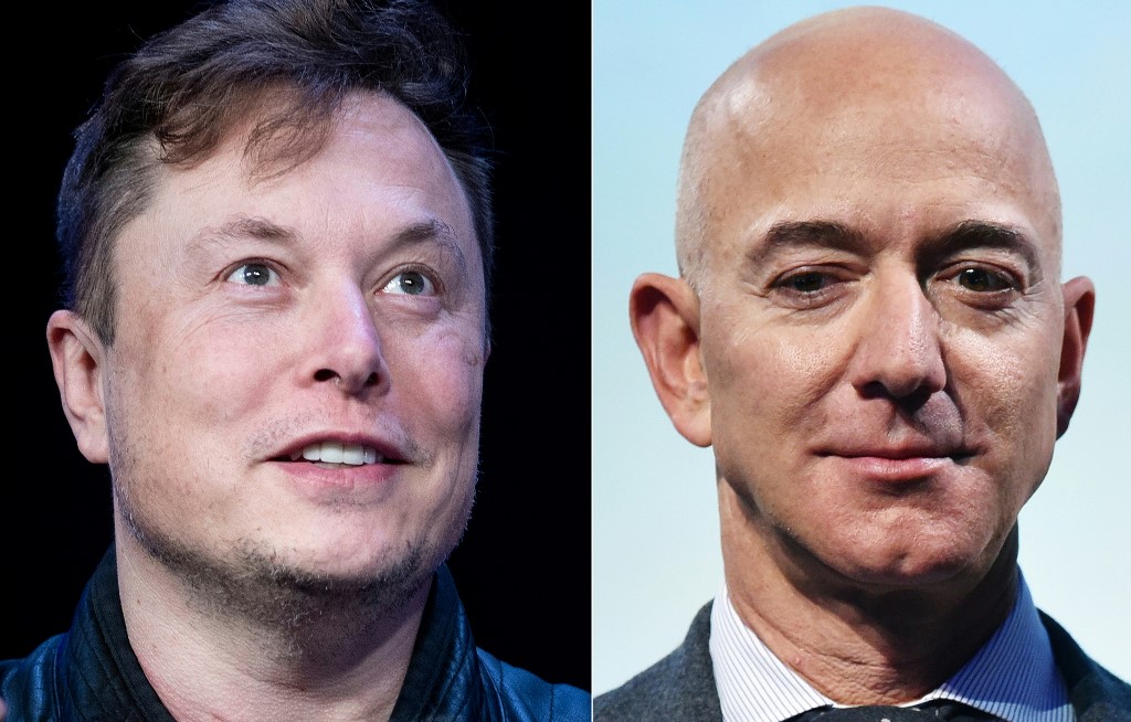 SpaceX創辦人馬斯克(Elon Musk)與亞馬遜(Amazon)創辦人貝佐斯(Jeff Bezos)。 (AFP/合成圖)