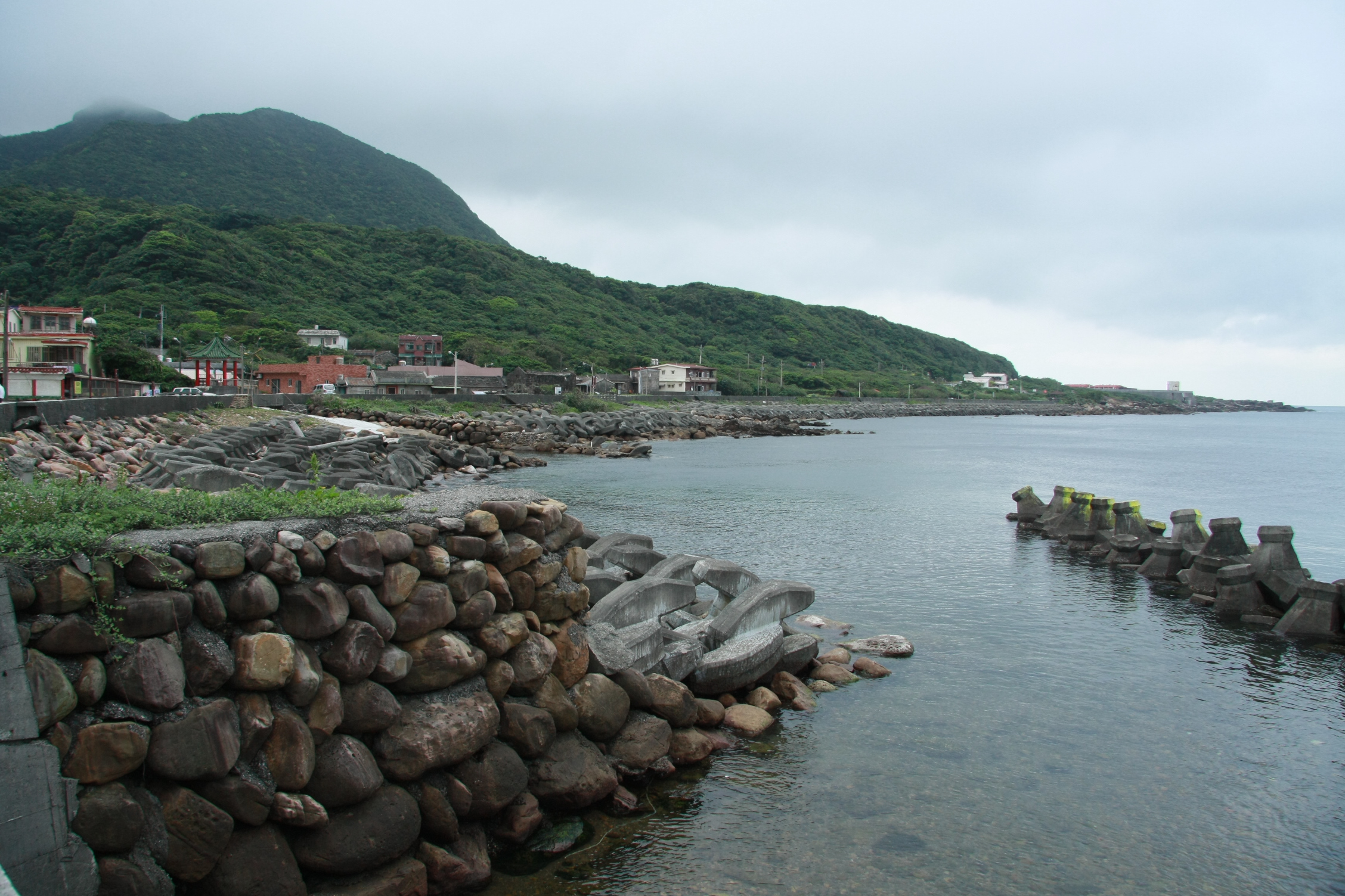 新北市觀光旅遊局精選6條可踏青又可兼顧社交距離的觀光旅遊路線，讓民眾走春也做好防疫。(新北市觀旅局提供)