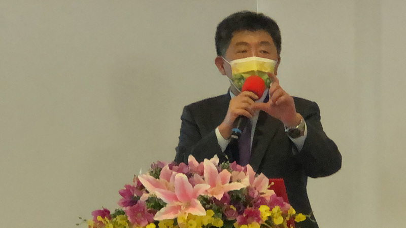 衛生福利部長陳時中14日指出，中國疫苗未成為候選疫苗，主要是因為技術性的資料不完備，科學性的資料也沒發表過，所以沒有列入候選疫苗。 (圖：中央社)