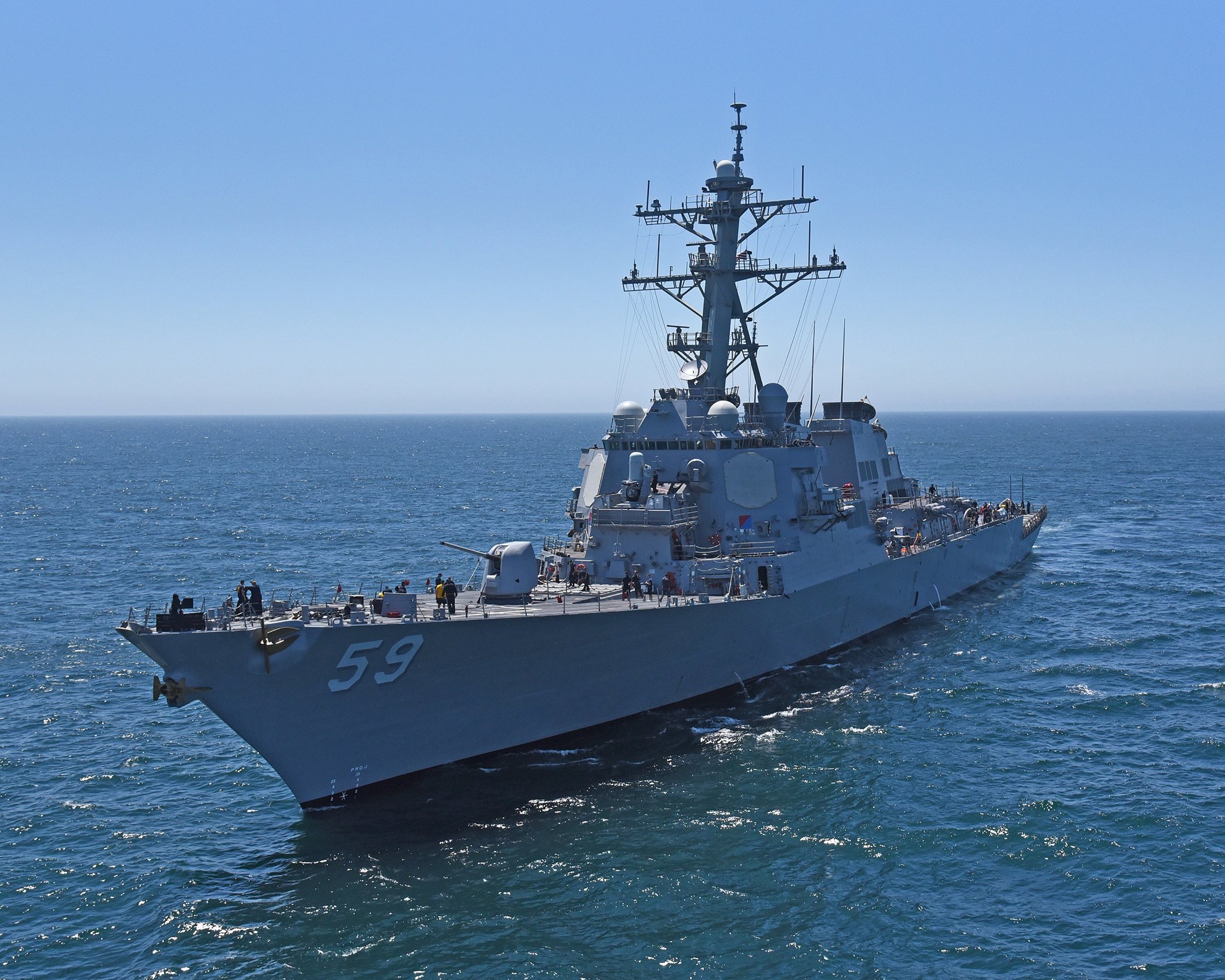 美軍伯克級驅逐艦「羅素號」(USS RUSSELL DDG-59)。(臉書)