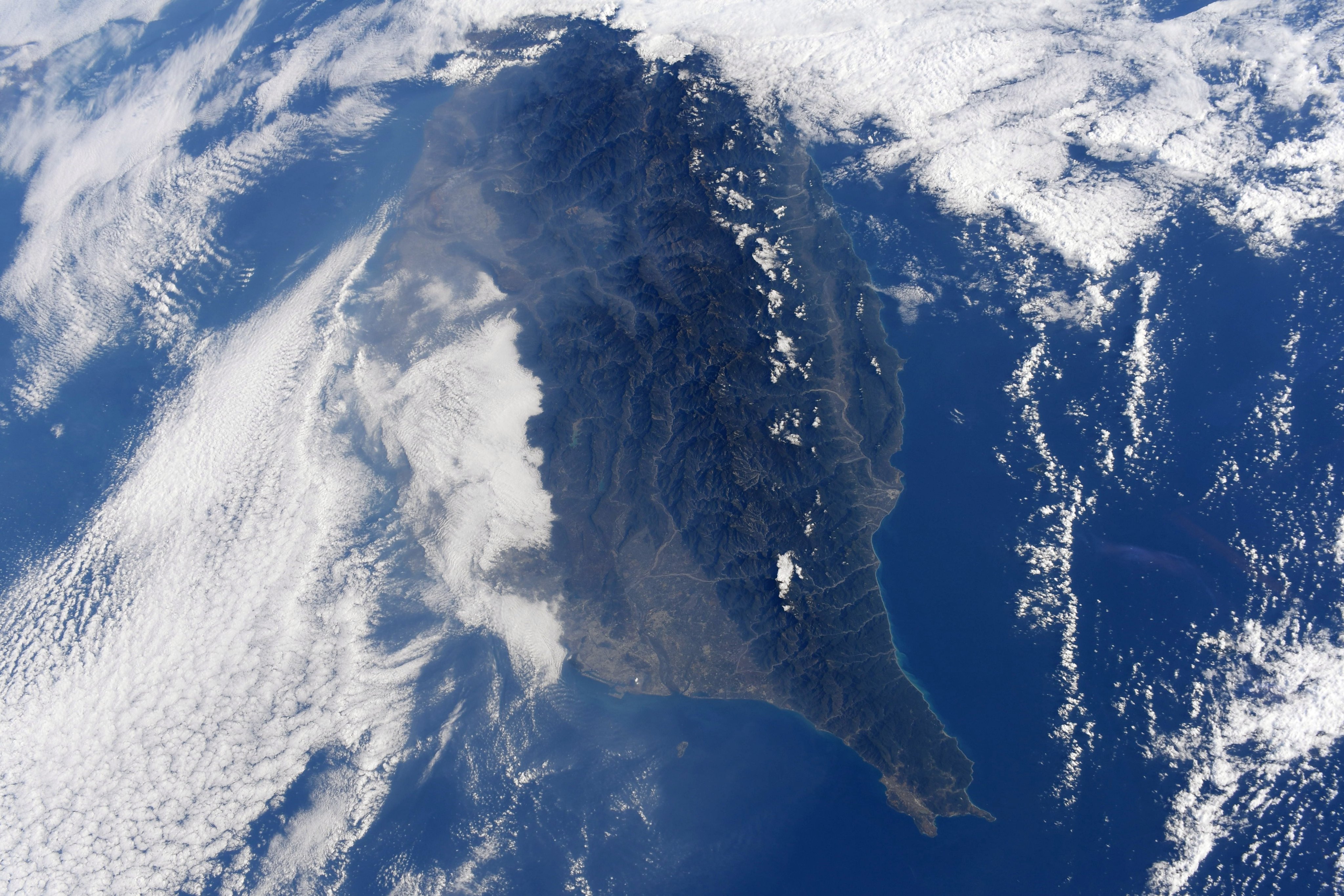 日籍太空人野口聰一在推特發布包含台南在內的台灣空拍照，這是他第3度空拍台灣。(推特)