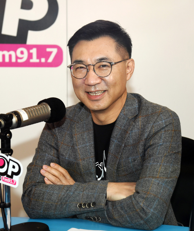 國民黨主席江啟臣4日接受廣播節目專訪，被問到反萊豬公投及藻礁公投都有效拉抬藍營聲量。 (圖：中央社)