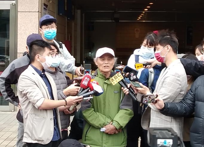 藻礁公投發起人潘忠政表示，18日送件之後，再開啟溝通。（王韋婷 攝）